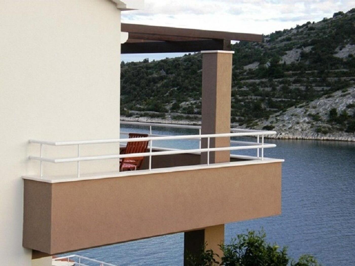 Apartments Ljubi Vinišće Eksteriør billede